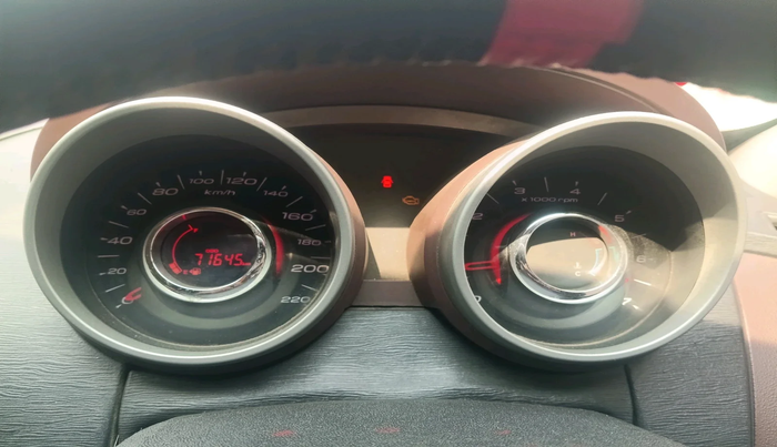 2013 Mahindra XUV500 W8, Diesel, Manual, 71,645 km, interior