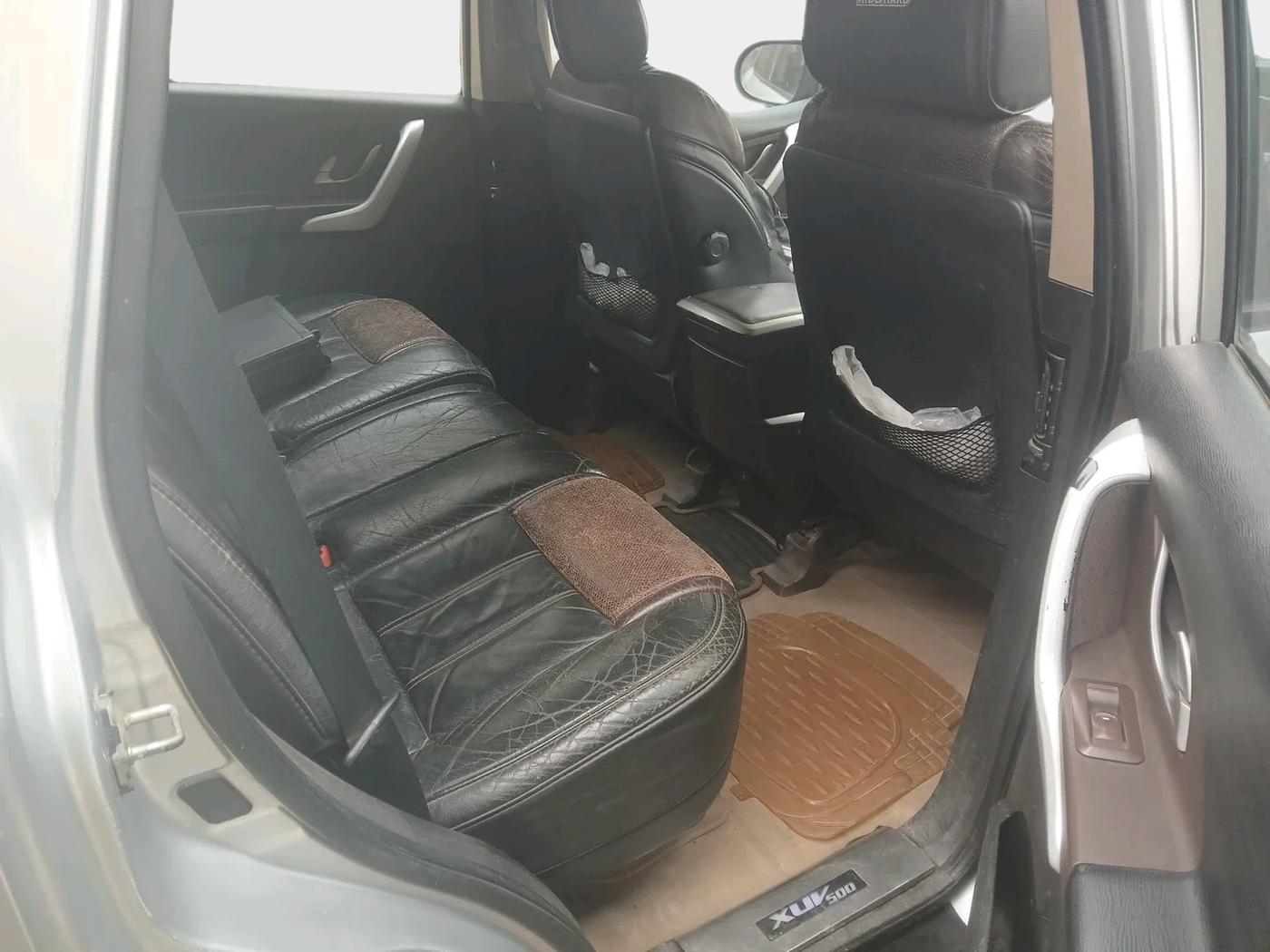 2013 Mahindra XUV500 W8, Diesel, Manual, 71,645 km, interior