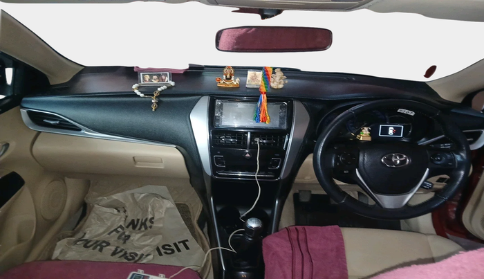 2020 Toyota YARIS V MT, Petrol, Manual, 29,531 km, interior