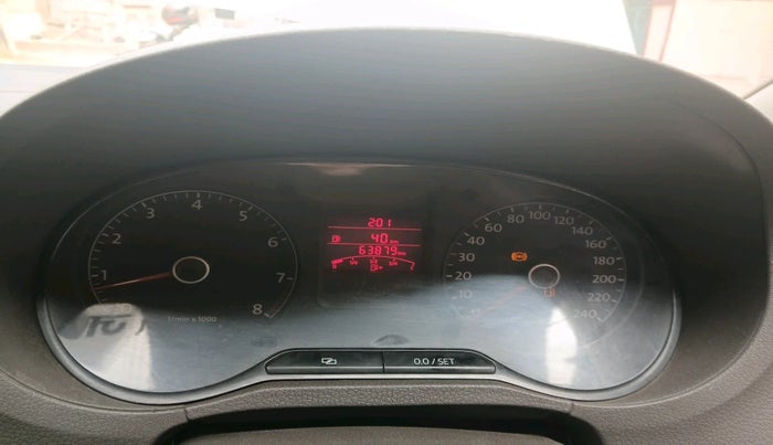 2011 Volkswagen Vento HIGHLINE 1.6 MPI, Petrol, Manual, 63,879 km, interior