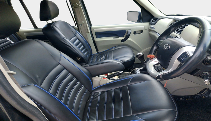 2020 Mahindra Scorpio S11 2WD, Diesel, Manual, 1,04,760 km, interior
