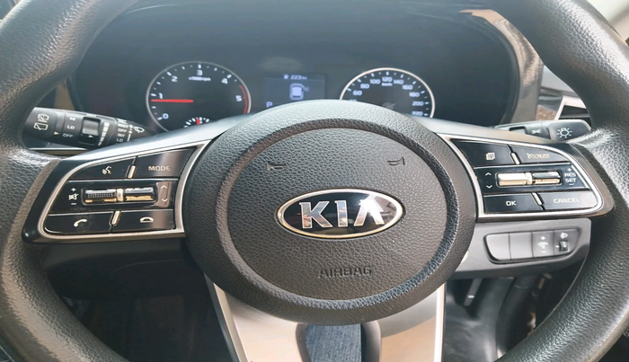 2020 KIA SELTOS HTK PLUS AT 1.5 DIESEL, Diesel, Automatic, 1,33,329 km, interior