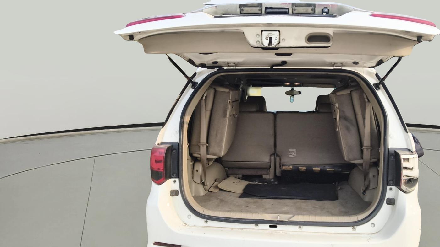 2015 Toyota Fortuner 3.0 4X2 MT, Diesel, Manual, 1,72,000 km, exterior