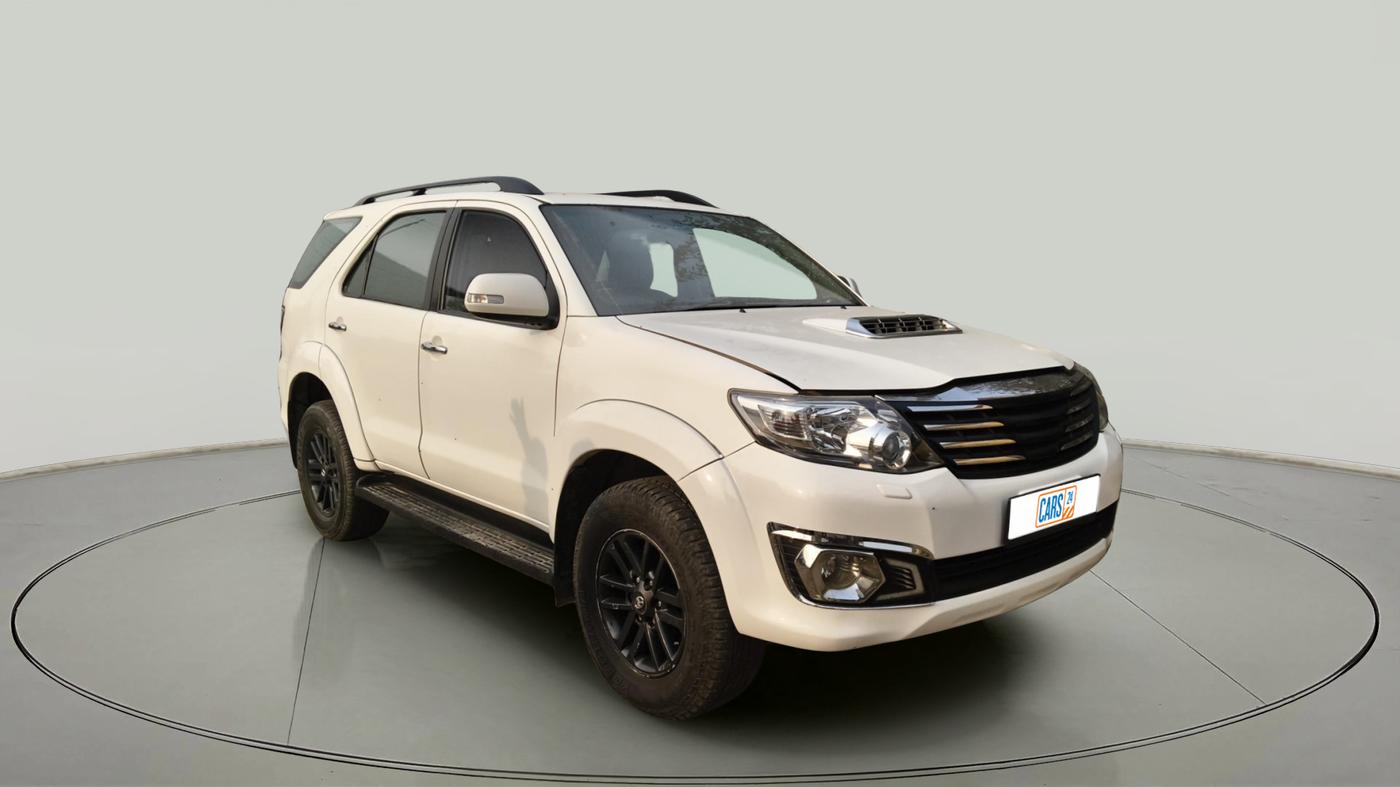 2015 Toyota Fortuner 3.0 4X2 MT, Diesel, Manual, 1,72,000 km, exterior