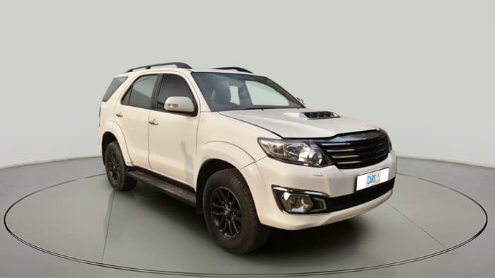 2015 Toyota Fortuner 3.0 4X2 MT, Diesel, Manual, 1,72,000 km, exterior