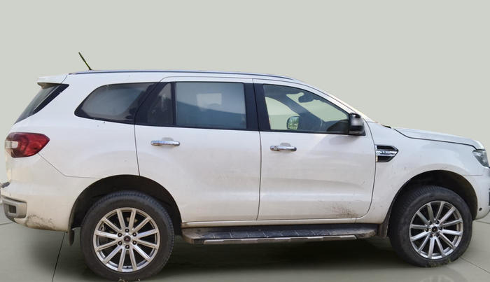 2017 Ford Endeavour TITANIUM 3.2 4X4 AT, Diesel, Automatic, 91,957 km, exterior