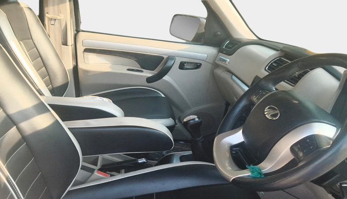 2019 Mahindra Scorpio S11 2WD, Diesel, Manual, 78,355 km, interior