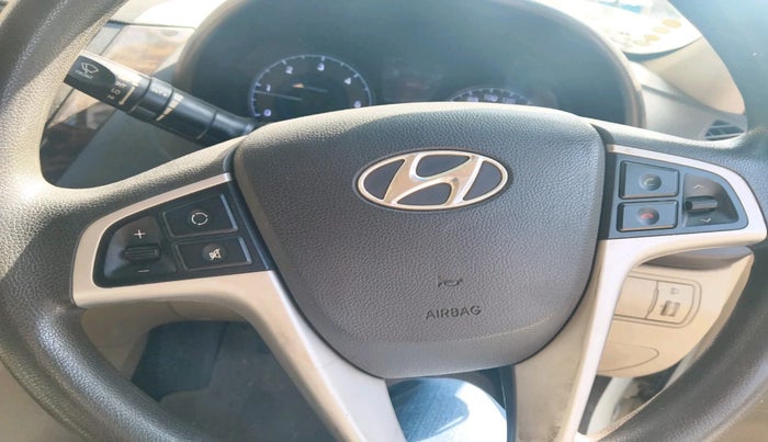 2012 Hyundai Verna FLUIDIC 1.6 CRDI SX, Diesel, Manual, 1,30,375 km, interior