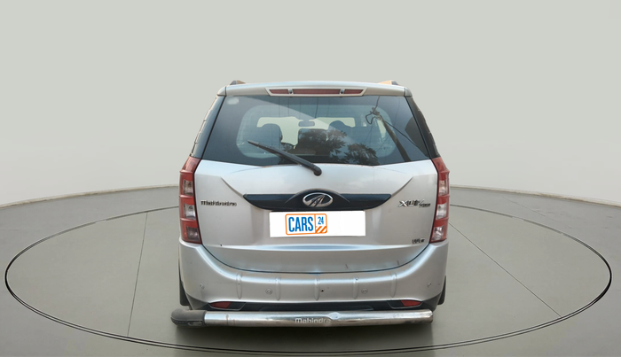 2016 Mahindra XUV500 W6, Diesel, Manual, 1,16,525 km, exterior