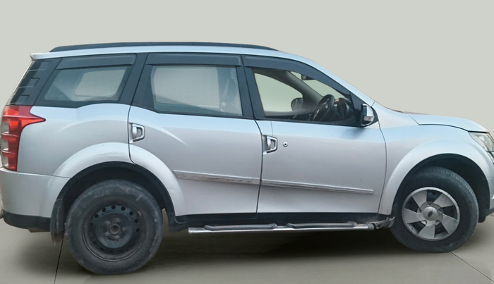 2016 Mahindra XUV500 W6, Diesel, Manual, 1,16,525 km, exterior