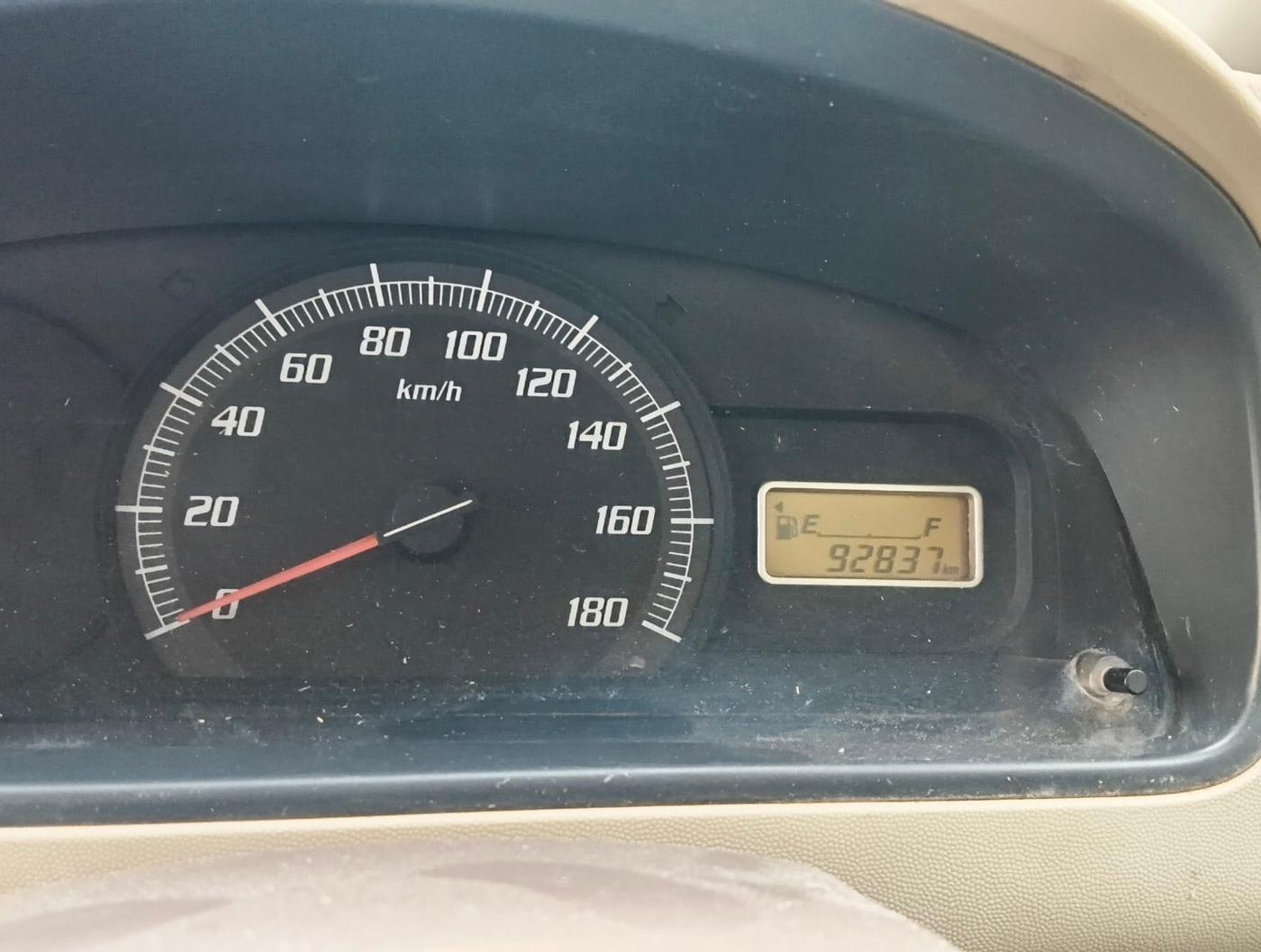 2010 Maruti Zen Estilo LXI, Petrol, Manual, 92,837 km, interior