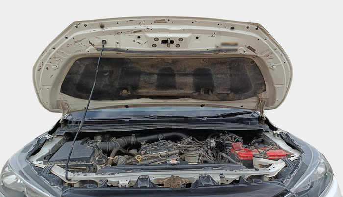 2022 Toyota Innova Crysta 2.7 GX AT 7 STR, Petrol, Automatic, 1,13,587 km, exterior
