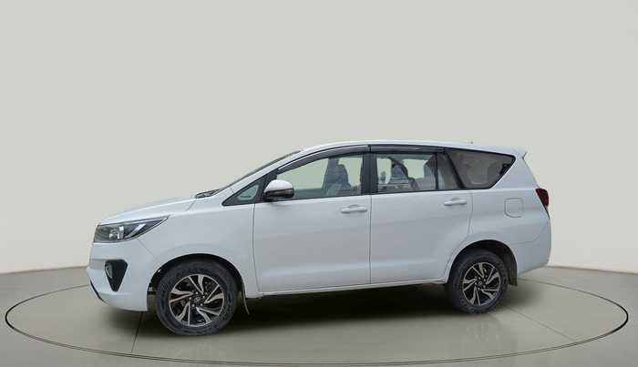 2022 Toyota Innova Crysta 2.7 GX AT 7 STR, Petrol, Automatic, 1,13,587 km, exterior