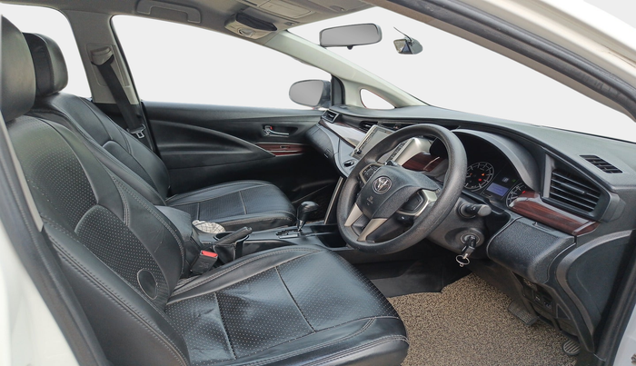 2022 Toyota Innova Crysta 2.7 GX AT 7 STR, Petrol, Automatic, 1,13,587 km, interior