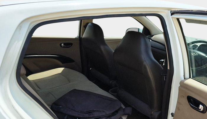 2011 Hyundai i10 SPORTZ 1.2, Petrol, Manual, 1,12,271 km, interior