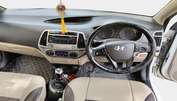 2013 Hyundai i20 SPORTZ 1.4 CRDI, Diesel, Manual, 1,05,173 km, interior