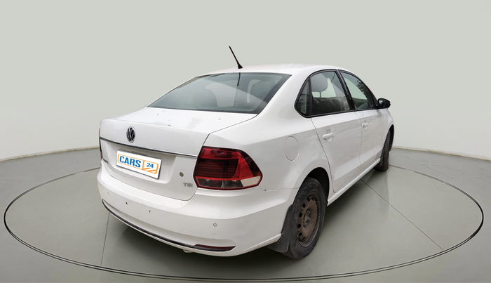 2016 Volkswagen Vento COMFORTLINE 1.2 TSI AT, Petrol, Automatic, 2,01,988 km, exterior