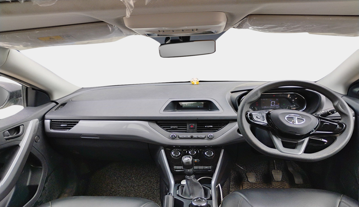 2023 Tata NEXON XM SUNROOF PETROL, Petrol, Manual, 54,327 km, interior