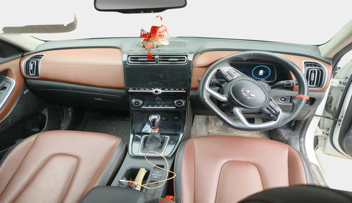 2023 Hyundai ALCAZAR PLATINUM 1.5 TURBO PETROL MT 7STR, Petrol, Manual, 26,167 km, interior
