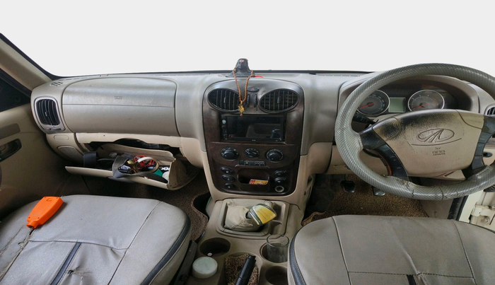 2013 Mahindra Scorpio VLX 2WD, Diesel, Manual, 1,83,275 km, interior