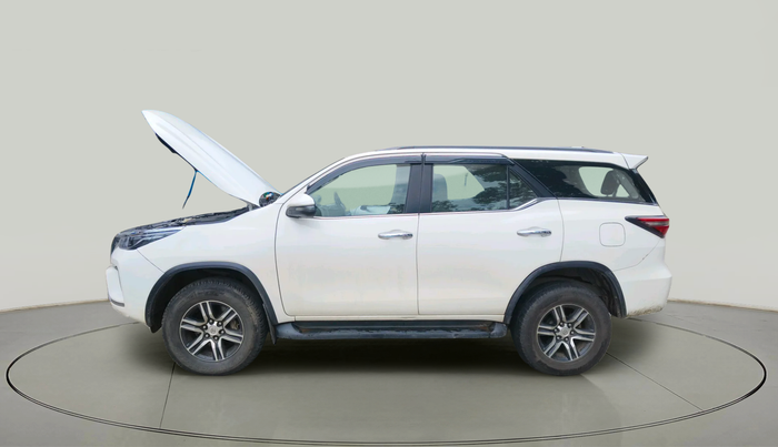 2018 Toyota Fortuner 2.8 4X2 MT, Diesel, Manual, 1,44,353 km, exterior