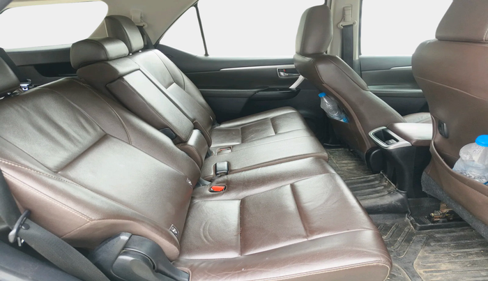 2018 Toyota Fortuner 2.8 4X2 MT, Diesel, Manual, 1,44,353 km, interior