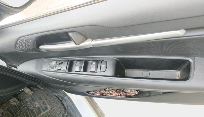 2022 KIA SONET HTK PLUS 1.2, Petrol, Manual, 33,054 km, interior