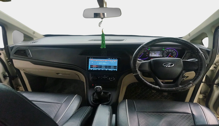 2019 Mahindra MARAZZO M4 8 STR, Diesel, Manual, 71,421 km, interior