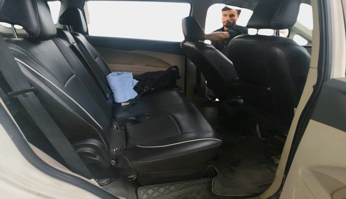 2019 Mahindra MARAZZO M4 8 STR, Diesel, Manual, 71,421 km, interior