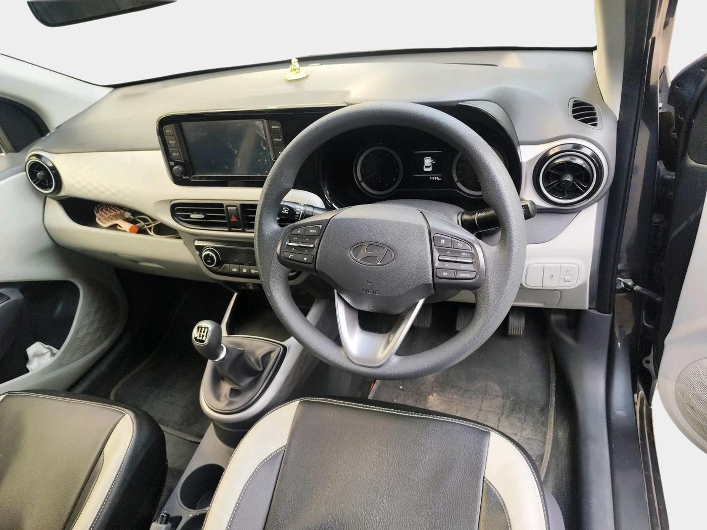 2023 Hyundai GRAND I10 NIOS SPORTZ 1.2 KAPPA VTVT, Petrol, Manual, 15,002 km, interior