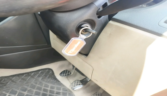 2011 Volkswagen Polo TRENDLINE 1.2L PETROL, Petrol, Manual, 1,32,643 km, interior