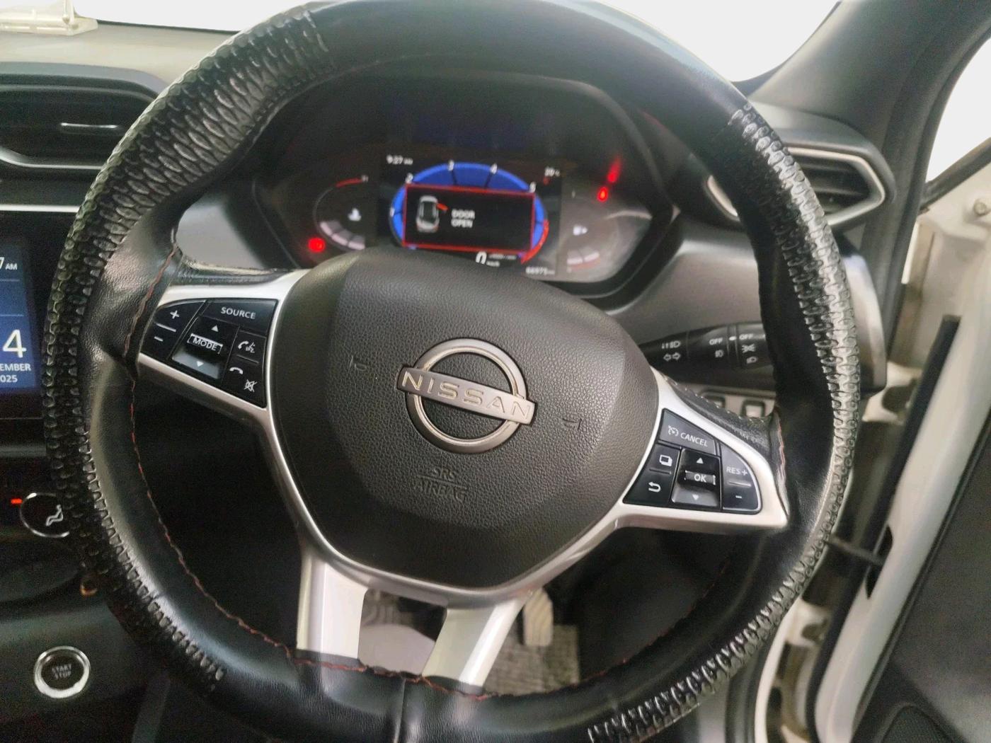 2021 Nissan MAGNITE XV PREMIUM TURBO, Petrol, Manual, 66,975 km, interior