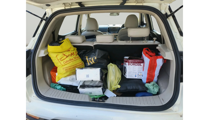 2020 Mahindra XUV300 W8 (O) 1.2 PETROL, Petrol, Manual, 87,599 km, exterior