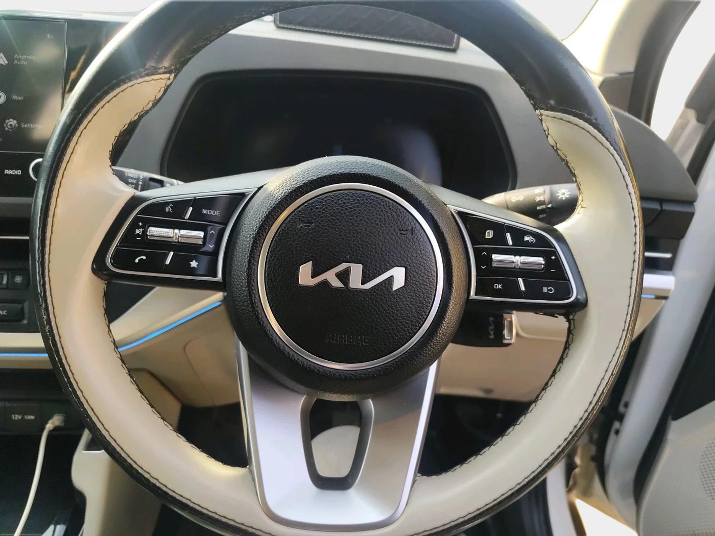 2022 KIA CARENS PRESTIGE 1.5 PETROL 7 STR, Petrol, Manual, 26,643 km, interior