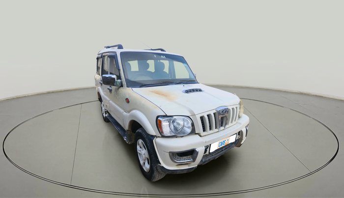 2014 Mahindra Scorpio SLE, Diesel, Manual, 92,383 km, exterior