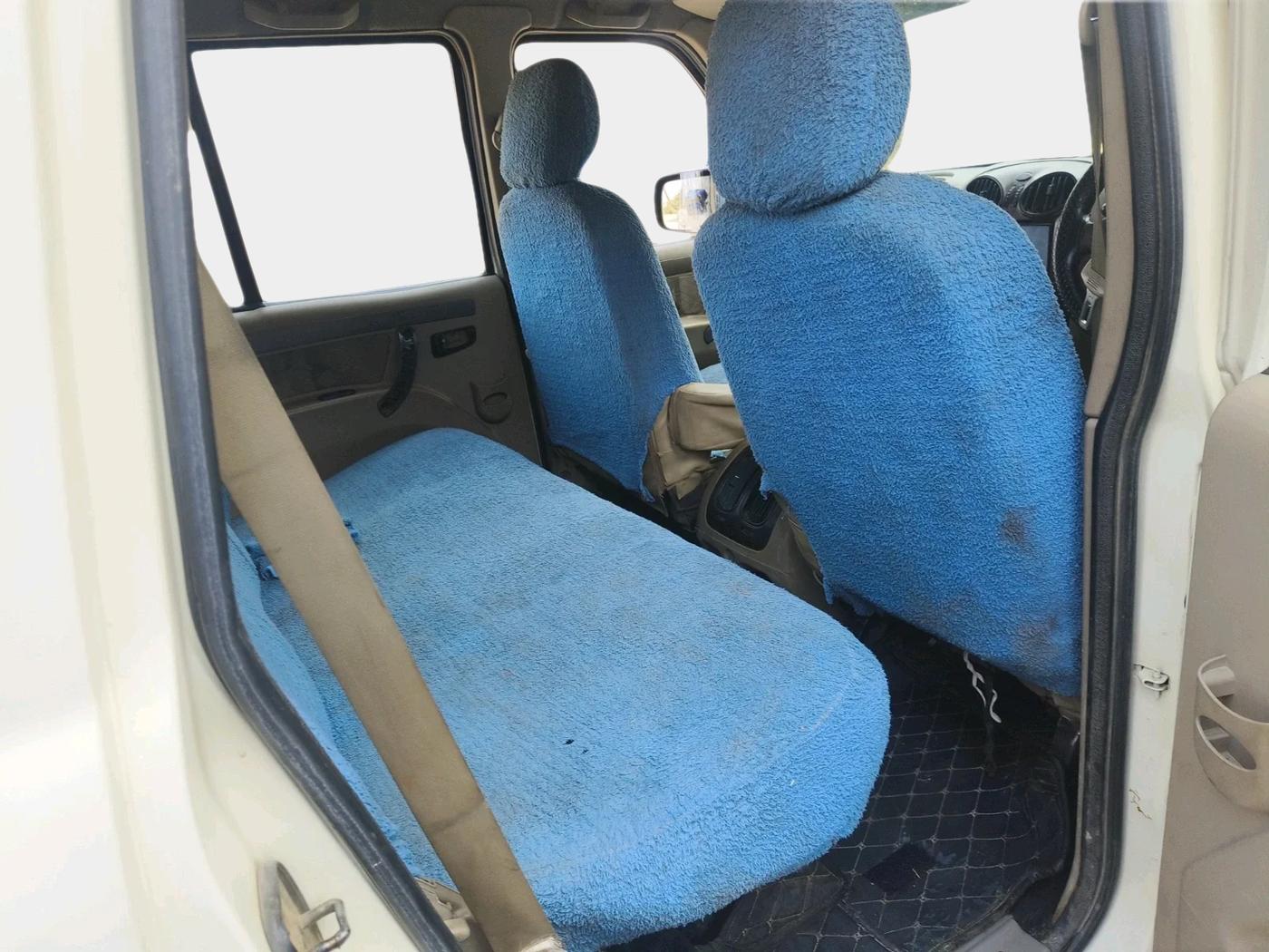 2014 Mahindra Scorpio SLE, Diesel, Manual, 1,08,022 km, interior