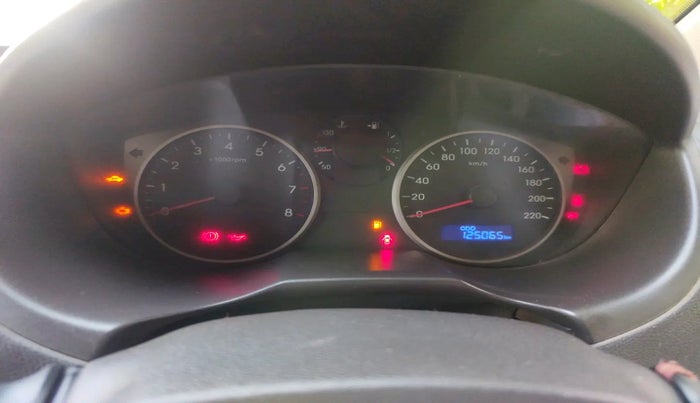 2013 Hyundai i20 SPORTZ 1.2, Petrol, Manual, 1,25,065 km, interior