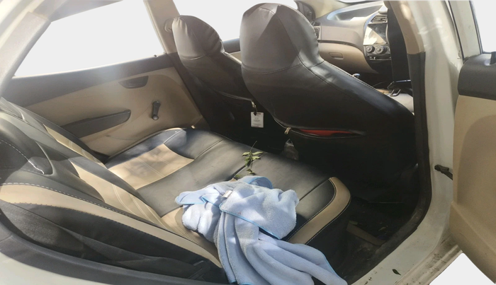 2012 Hyundai Eon MAGNA +, Petrol, Manual, 1,03,716 km, interior