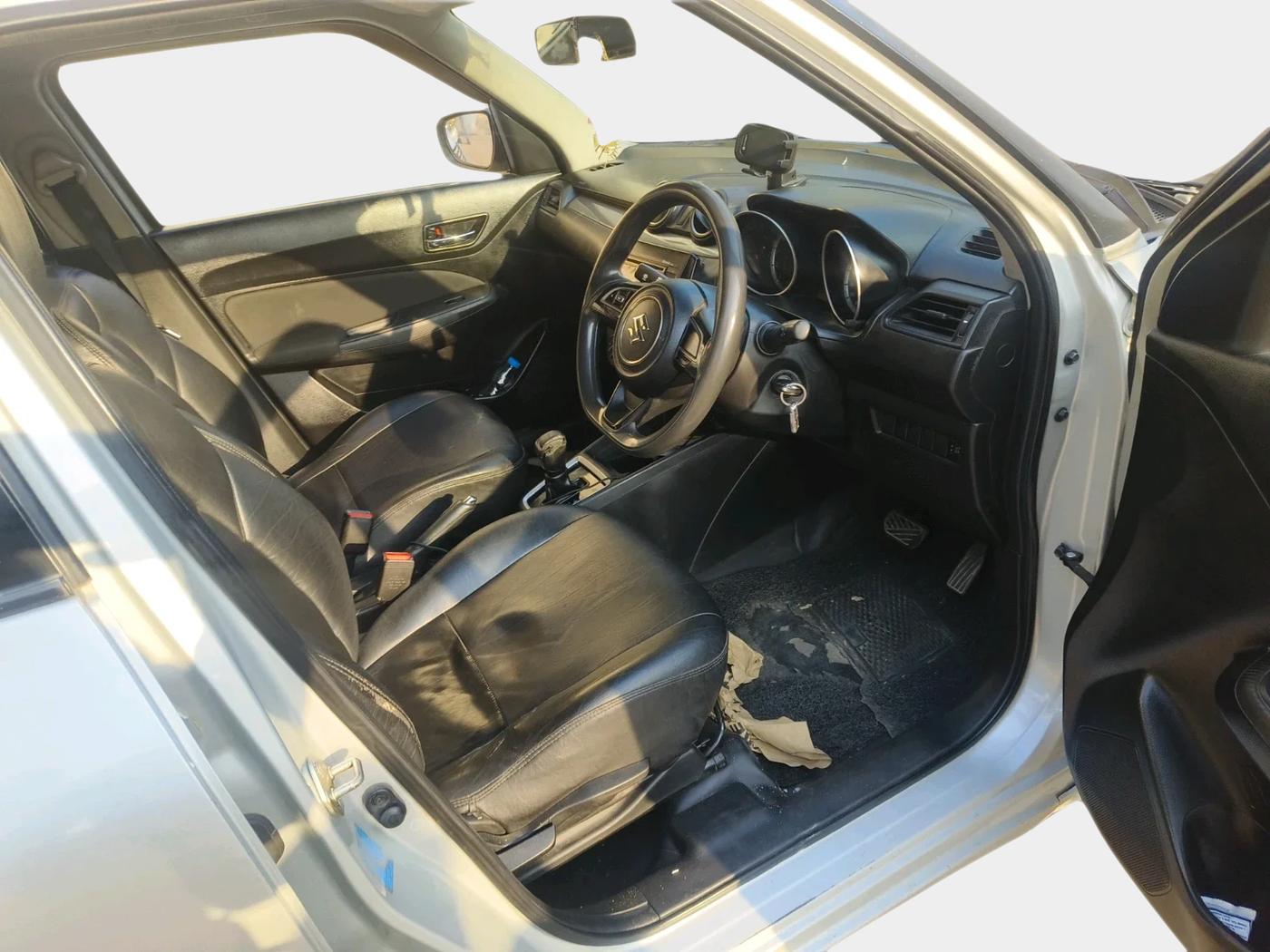 2019 Maruti Swift VXI AMT, Petrol, Automatic, 94,433 km, interior