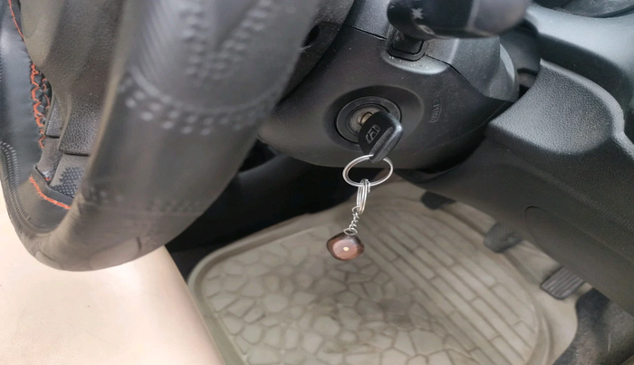 2014 Honda Amaze 1.5L I-DTEC S, Diesel, Manual, 2,07,500 km, interior