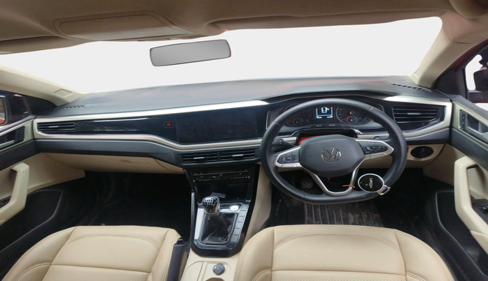 2022 Volkswagen VIRTUS HIGHLINE TSI 1.0 MT, Petrol, Manual, 42,296 km, interior