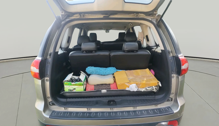 2017 Tata Hexa XM 4X2 7 STR, Diesel, Manual, 57,747 km, exterior