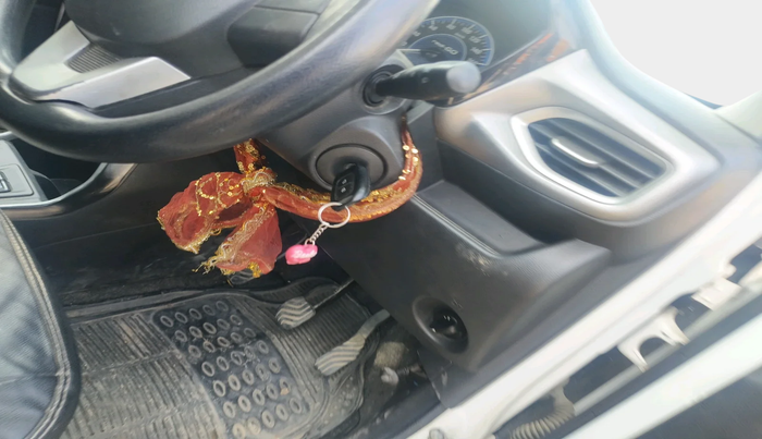 2020 Datsun Redi Go T(O) 1.0, Petrol, Manual, 29,187 km, interior