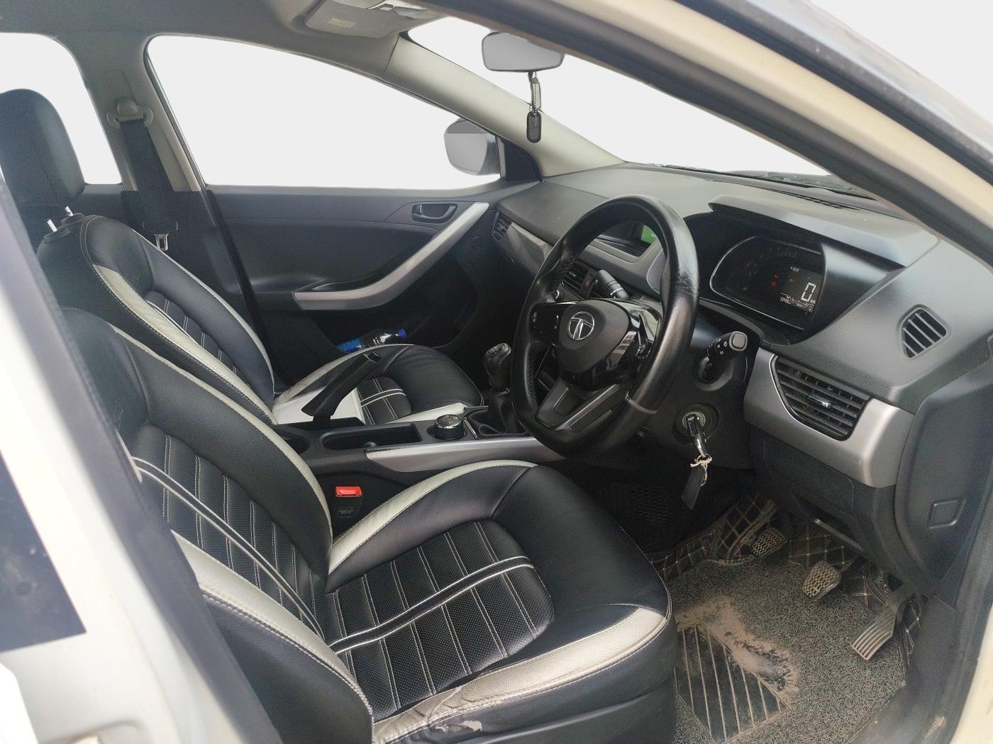 2020 Tata NEXON XM PETROL, Petrol, Manual, 50,498 km, interior