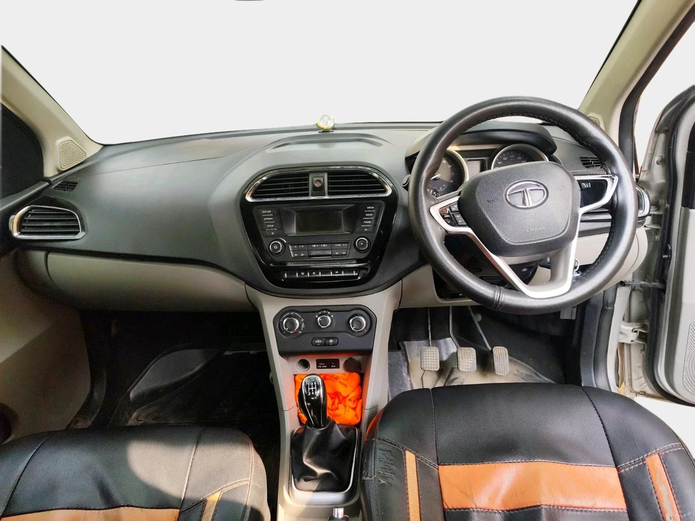 2016 Tata Tiago XZ PETROL, Petrol, Manual, 76,145 km, interior