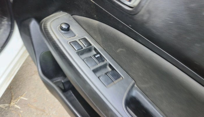 2021 Maruti Swift VXI, Petrol, Manual, 45,610 km, interior