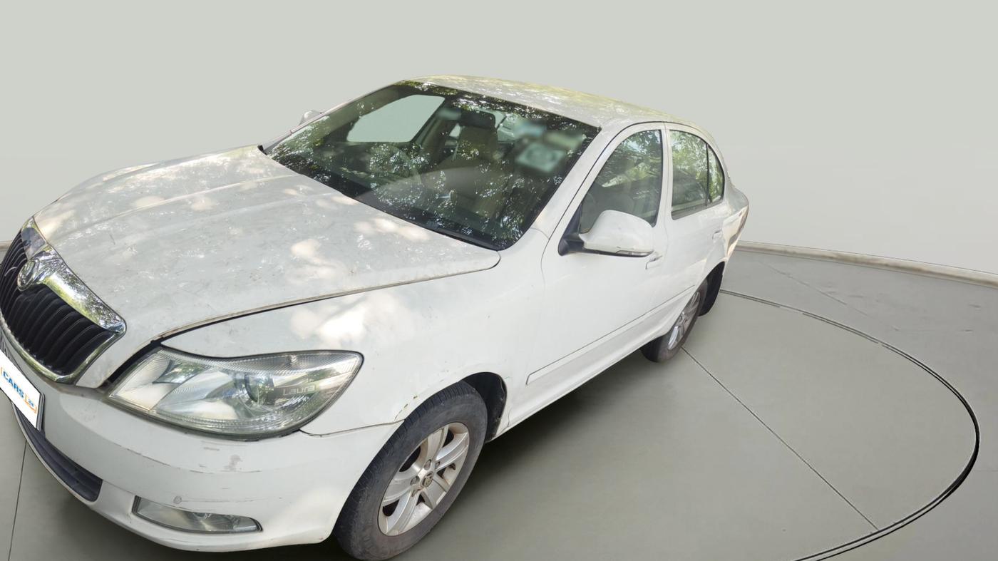 2011 Skoda Laura AMBIENTE 2.0 TDI CR MT, Diesel, Manual, 81,000 km, exterior