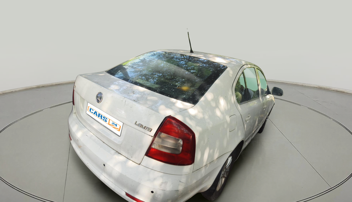 2011 Skoda Laura AMBIENTE 2.0 TDI CR MT, Diesel, Manual, 80,838 km, exterior