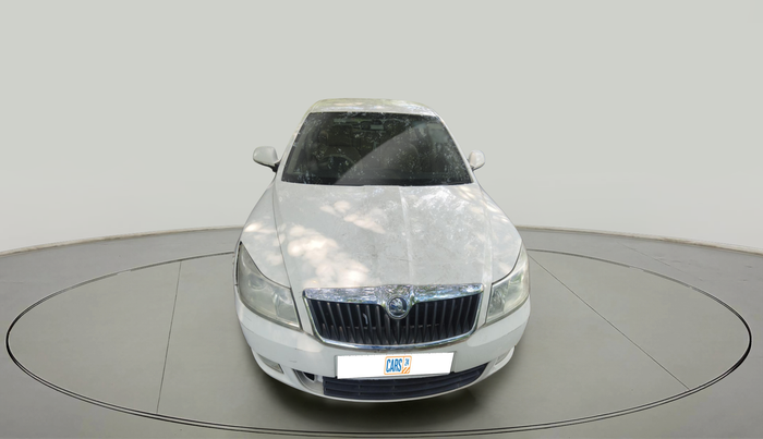2011 Skoda Laura AMBIENTE 2.0 TDI CR MT, Diesel, Manual, 80,838 km, exterior