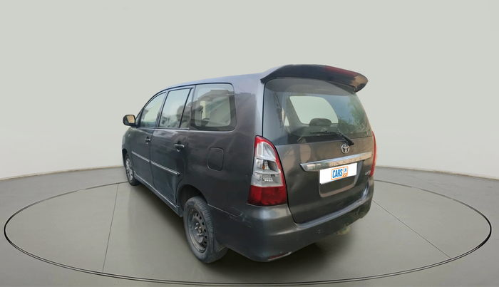 2013 Toyota Innova 2.5 GX 7 STR, Diesel, Manual, 2,19,335 km, exterior